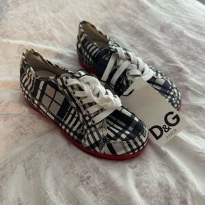 Unisex shoes